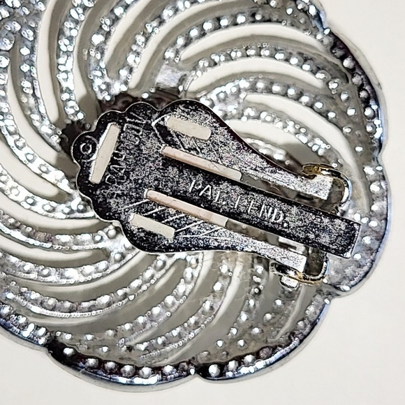 SARAH COVENTRY "MYSTIC SWIRL" 1966 BROOCH & EARRINGS - Picture 6 of 8